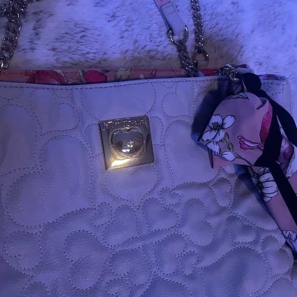 Betsey Johnson chain purse - Picture 16 of 16
